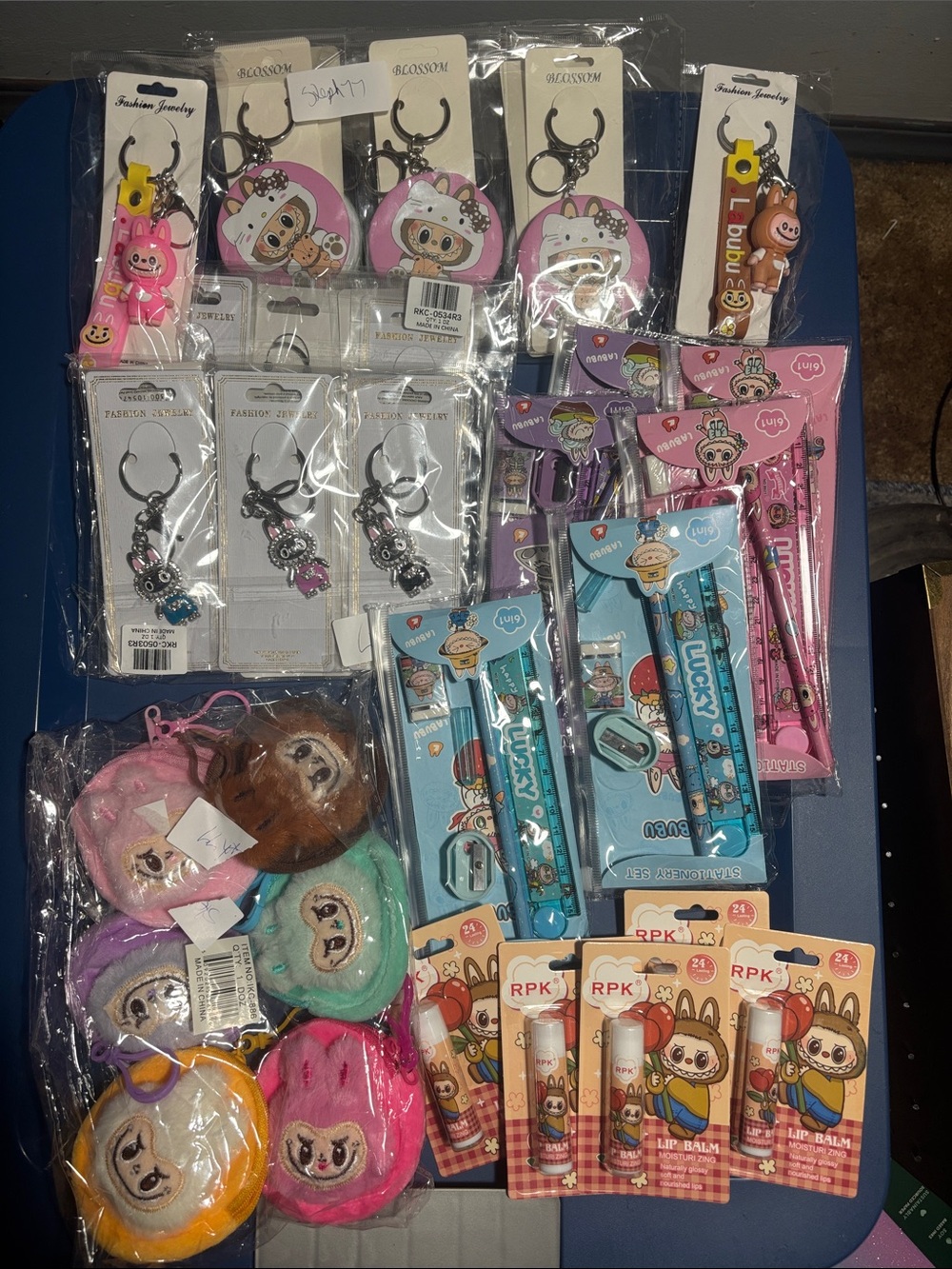 Labubu Bundle (36 pieces)
